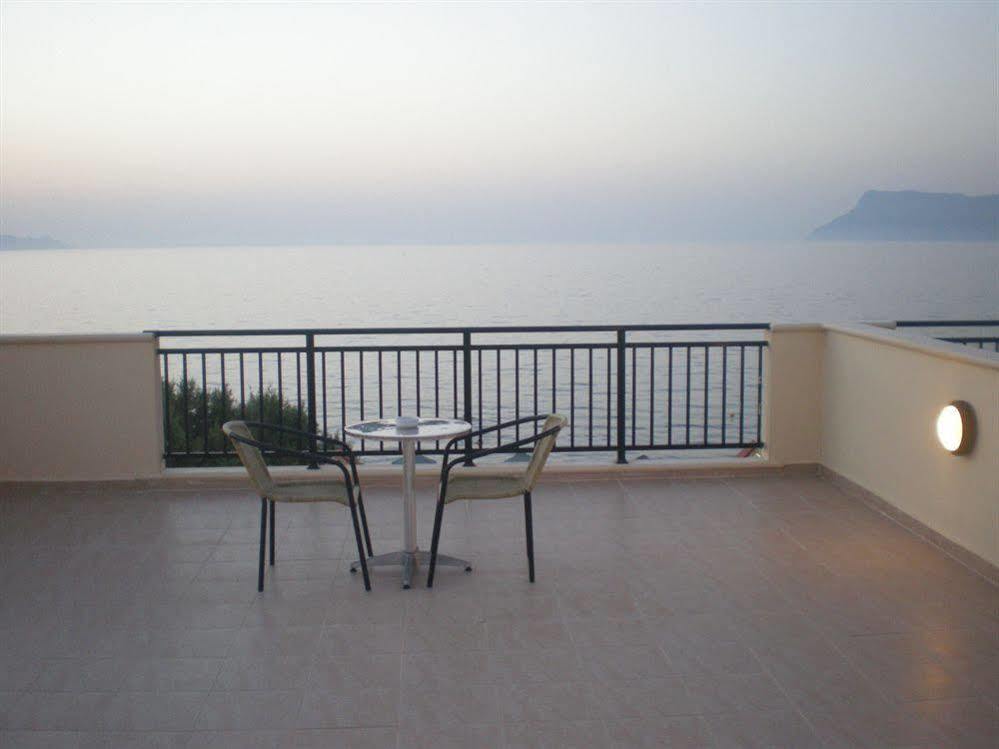 Mesogios Beach Κορφαλώνας Εξωτερικό φωτογραφία